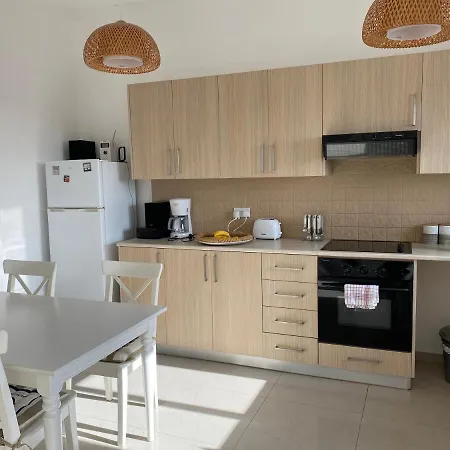 Sleeps 4 With Sea Views Voroklini