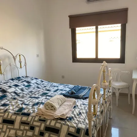 Beautiful And Modern In Cyprus דירה